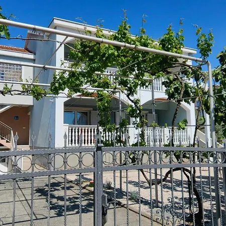 Granda Tolic 3* Biograd Na Moru