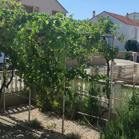 Gasthuis Granda Tolic Biograd Na Moru