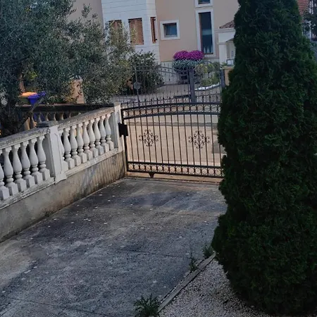 Gasthuis Granda Tolic Biograd Na Moru