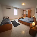 בית הארחה Granda Tolic 3*